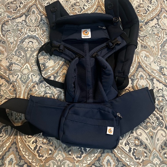 Ergobaby Navy - Picture 1 of 8